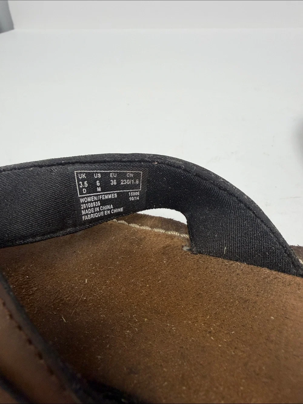Clarks Men's Tan & Brown Leather Thong Sandals